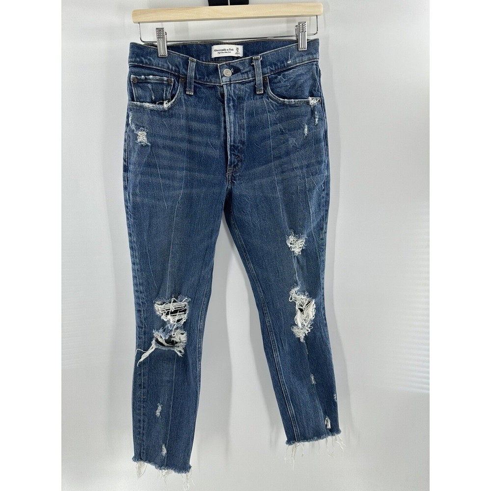 Women’s Abercrombie & Fitch High Rise Mom Jean  Distressed 28/6R